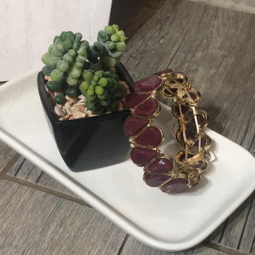 Beautiful stretch bracelet